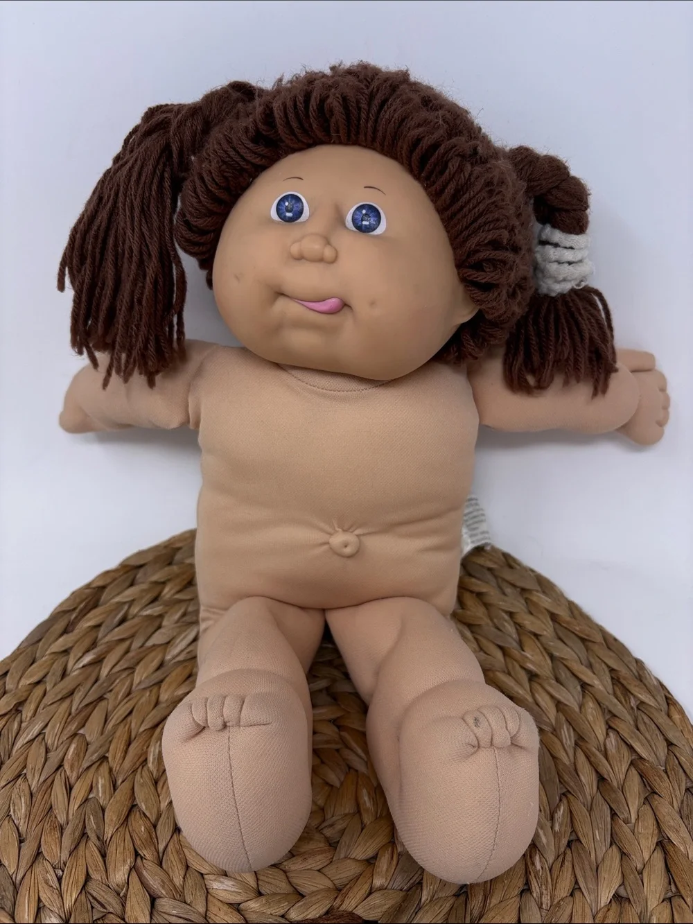 CABBAGE PATCH KIDS Vintage Signed 1986 Girl Yarn Pigtails and Blue Eyes 15